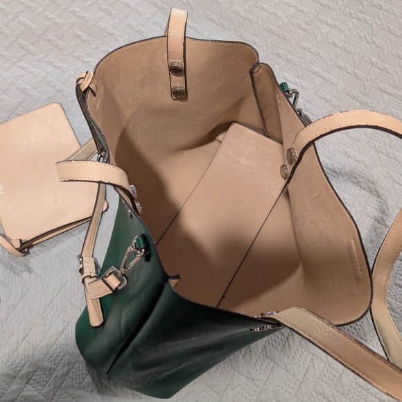 Calvin Klein Purse Reversible Tote Green & Tan Large Size W/wristlet - Picture 5 of 6